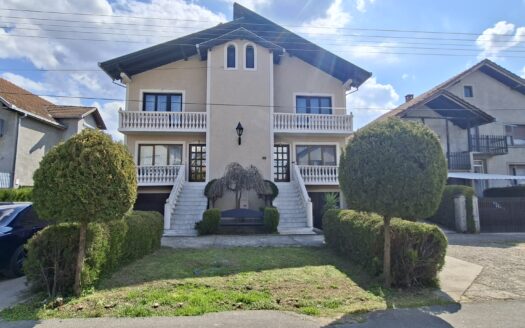 DVOJNA KUĆA U INĐIJI