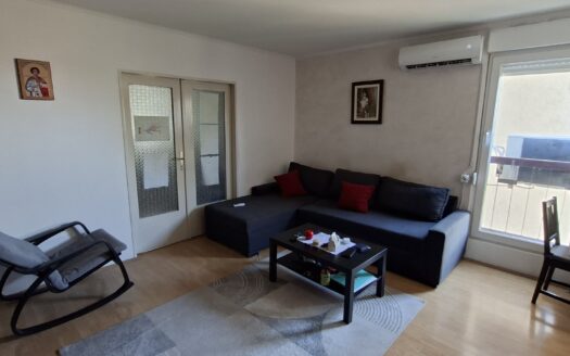 PORODIČNI STAN 66 m² – BLIZU CENTRA INĐIJE