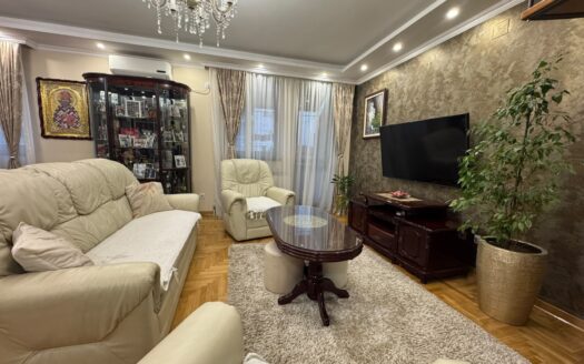 110 m² KOMFORA U SAMOM CENTRU INĐIJE